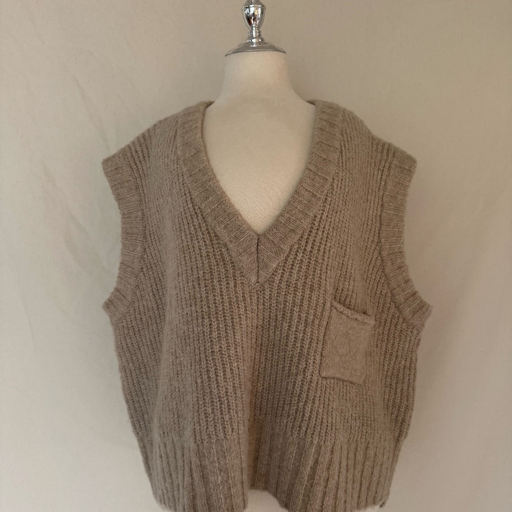 Sweater Vest
